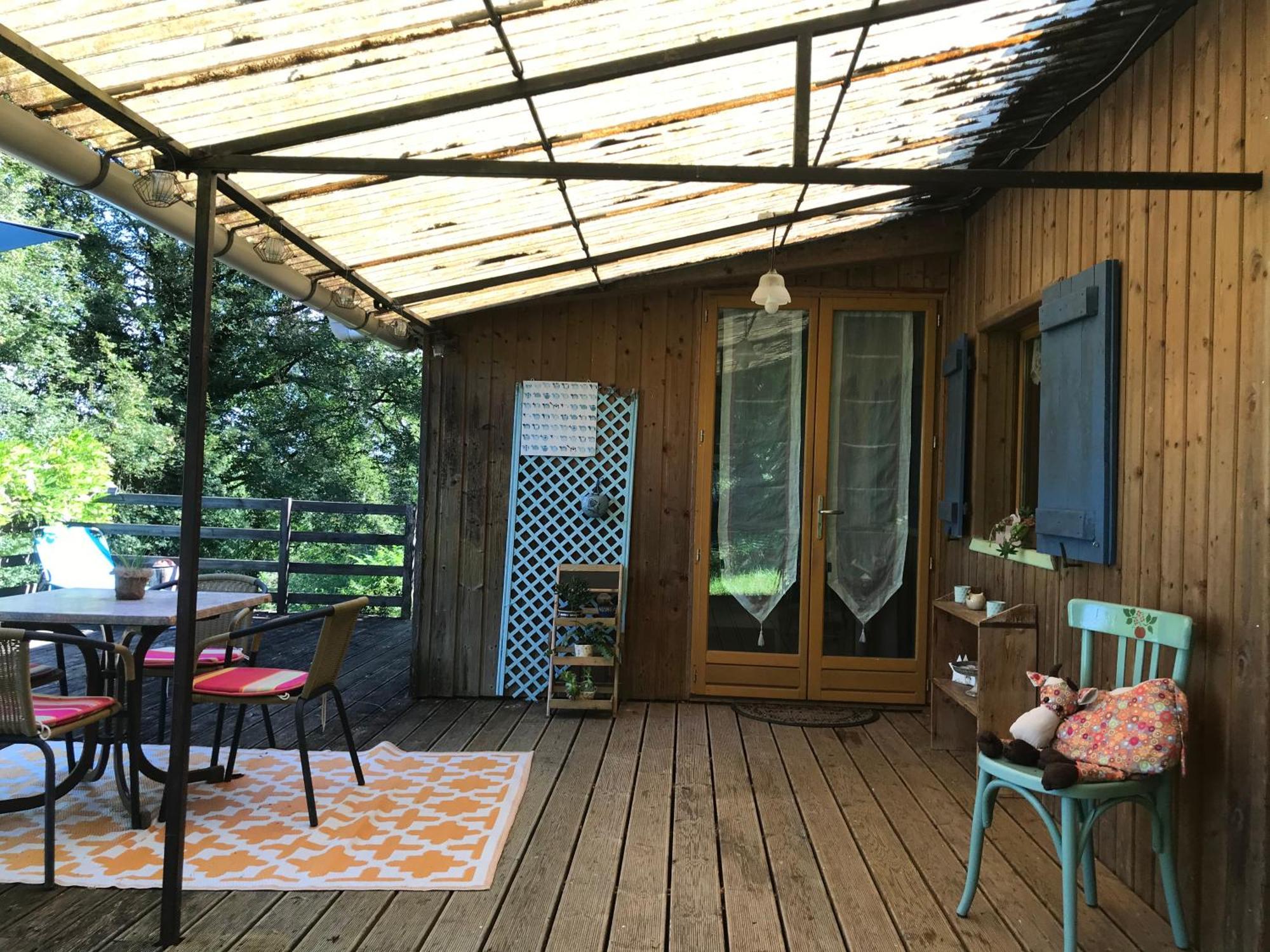 Un Balcon En Foret Traves ภายนอก รูปภาพ